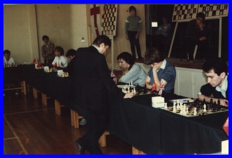 Karpov simul against  England juniors